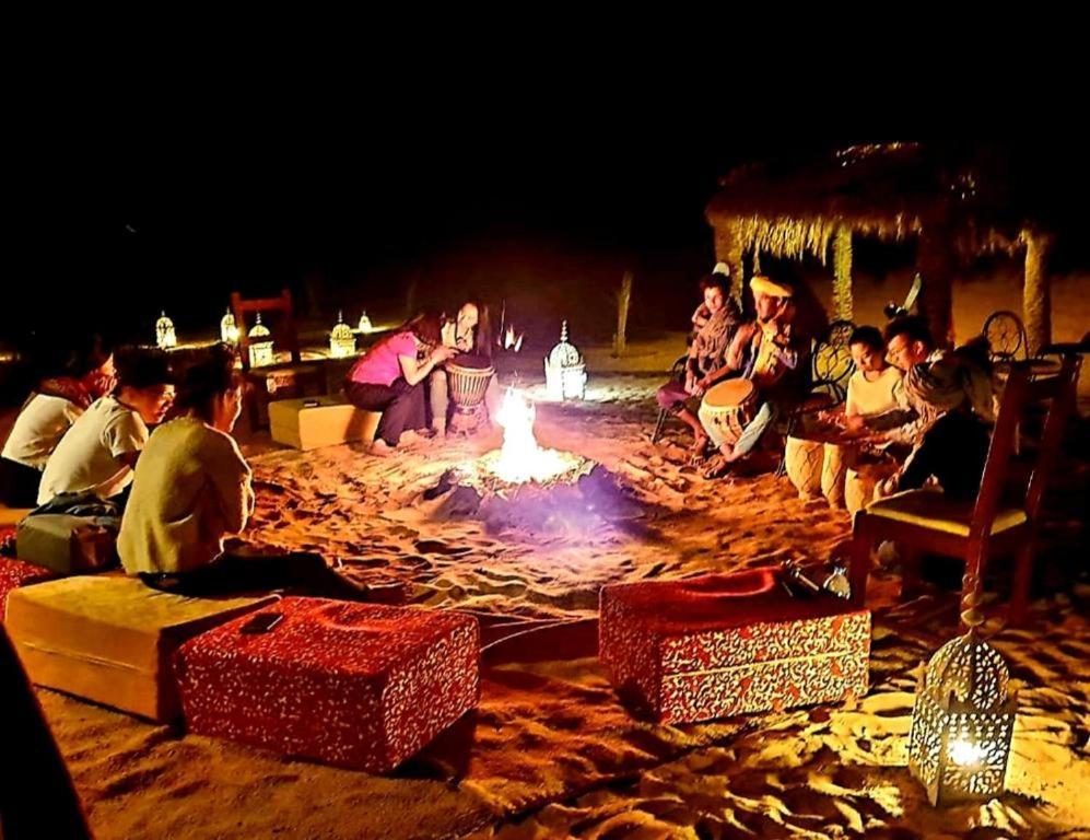 Hotel Blue Sky Luxury Camp Merzouga Exterior foto