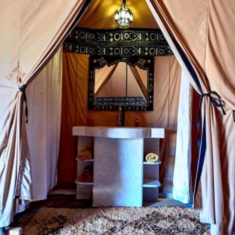 Hotel Blue Sky Luxury Camp Merzouga Exterior foto