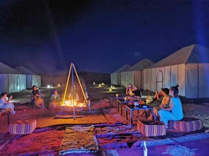 Hotel Blue Sky Luxury Camp Merzouga Exterior foto
